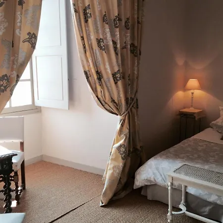 Bed & Breakfast Château De *